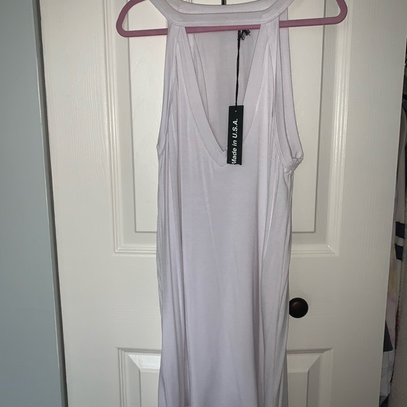 Cut Away Sleeveless Top - Picture 2 of 5